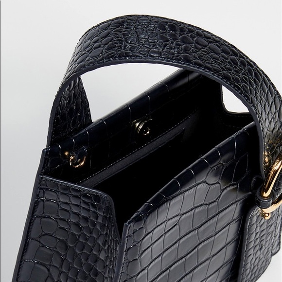 Boxy Croc - Picture 4 of 5